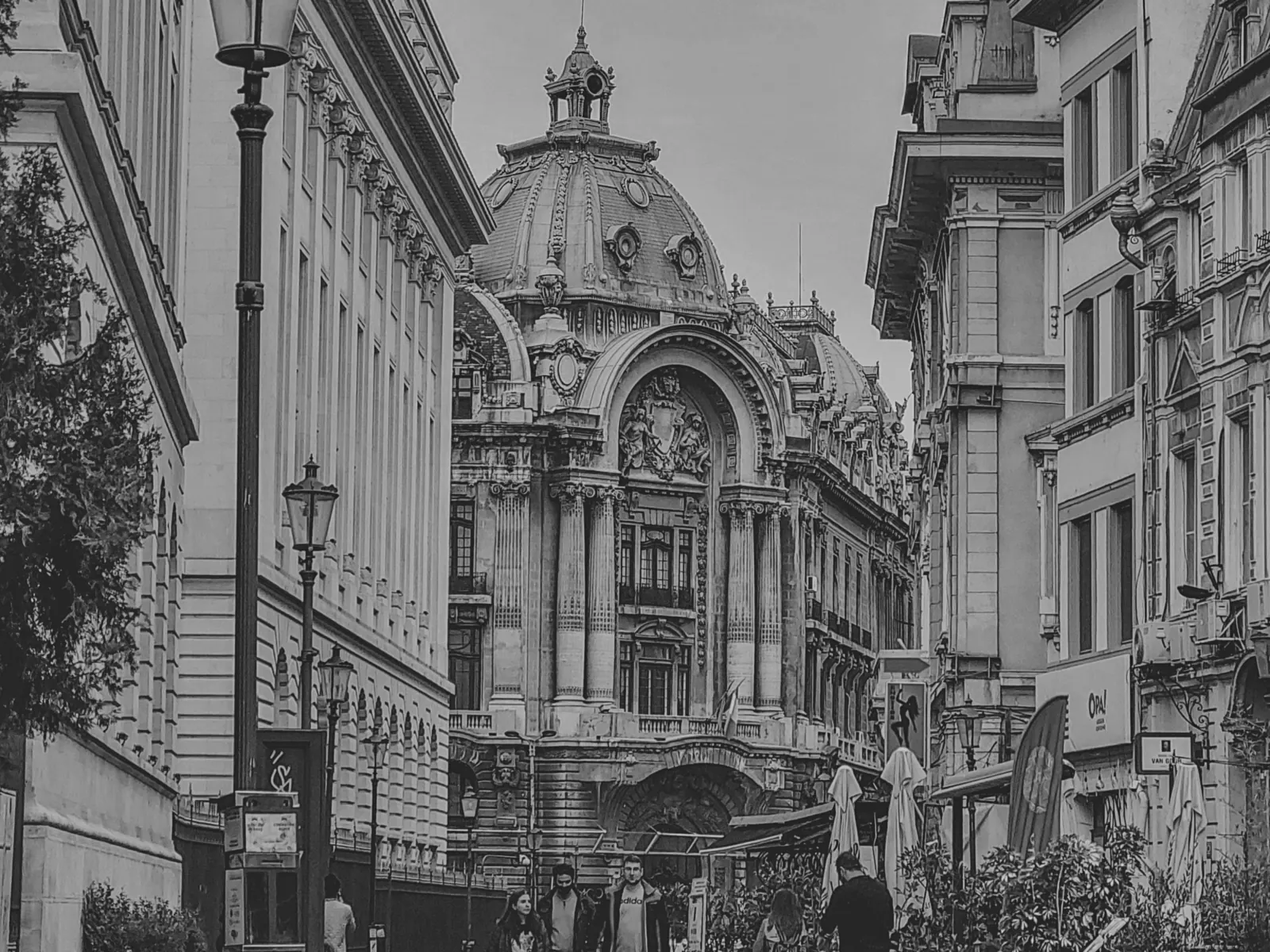 Vize și permise de ședere pentru muncă, business și familie în România